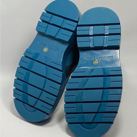 Bottega Veneta Contrast-Sole Leather Tire Chelsea Boots size 38 - Picture 10 of 11